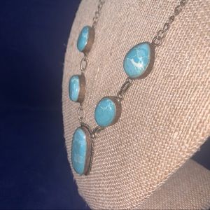 Ladies vintage necklace